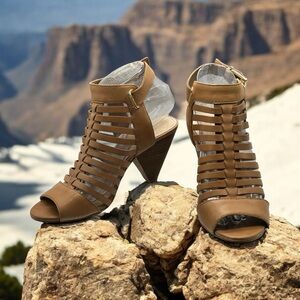 Vince Camuto Leather Ellrita Sandals, Size 7